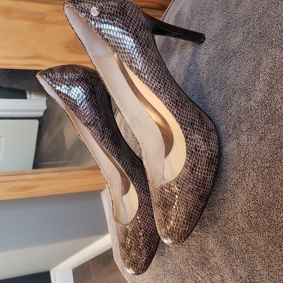 Calvin Klein Shoes - Calvin Klein taupe high heel textured snake print dress shoes size 8